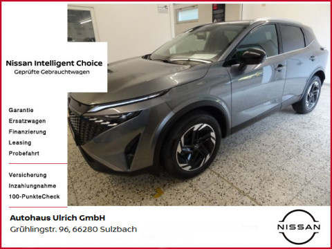 Automodell: Qashqai in der Farbe grau