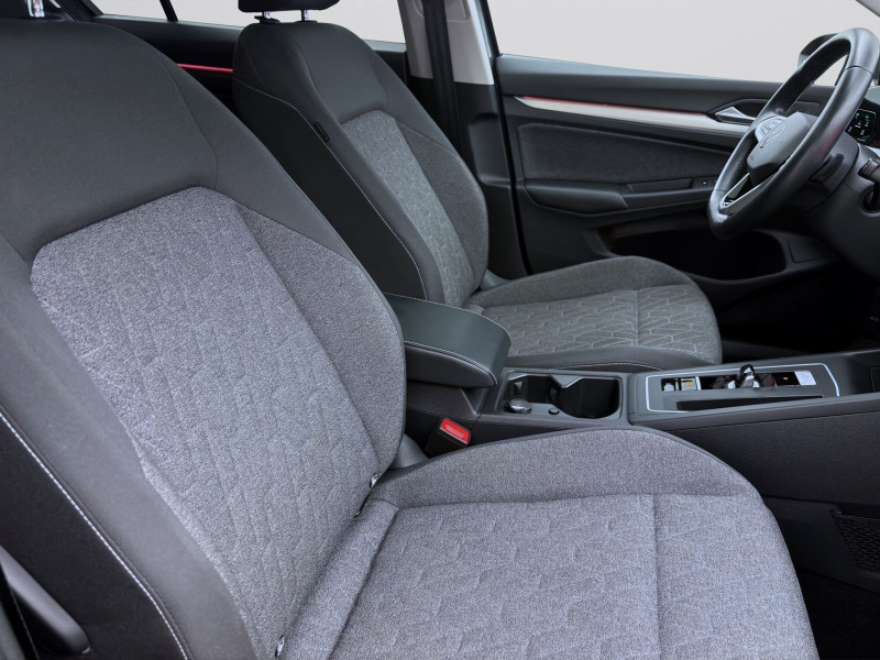 Bild 16: Volkswagen Golf 2.0 TDI DSG MOVE PANO KAMERA NAVI PDC