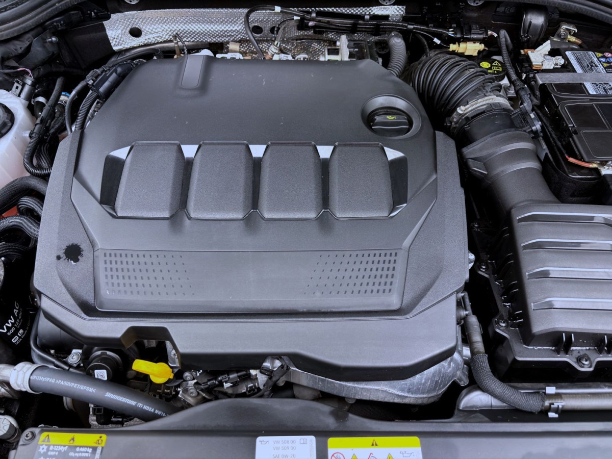Thumb 18: Volkswagen Golf 2.0 TDI DSG MOVE PANO KAMERA NAVI PDC