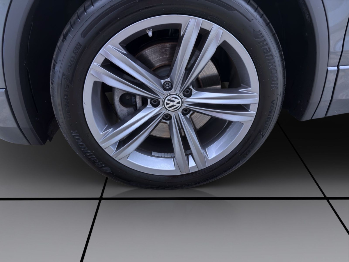 Thumb 8: Volkswagen Tiguan 2.0 TDI DSG 4M R-LINE AHK KAMERA NAVI PDC