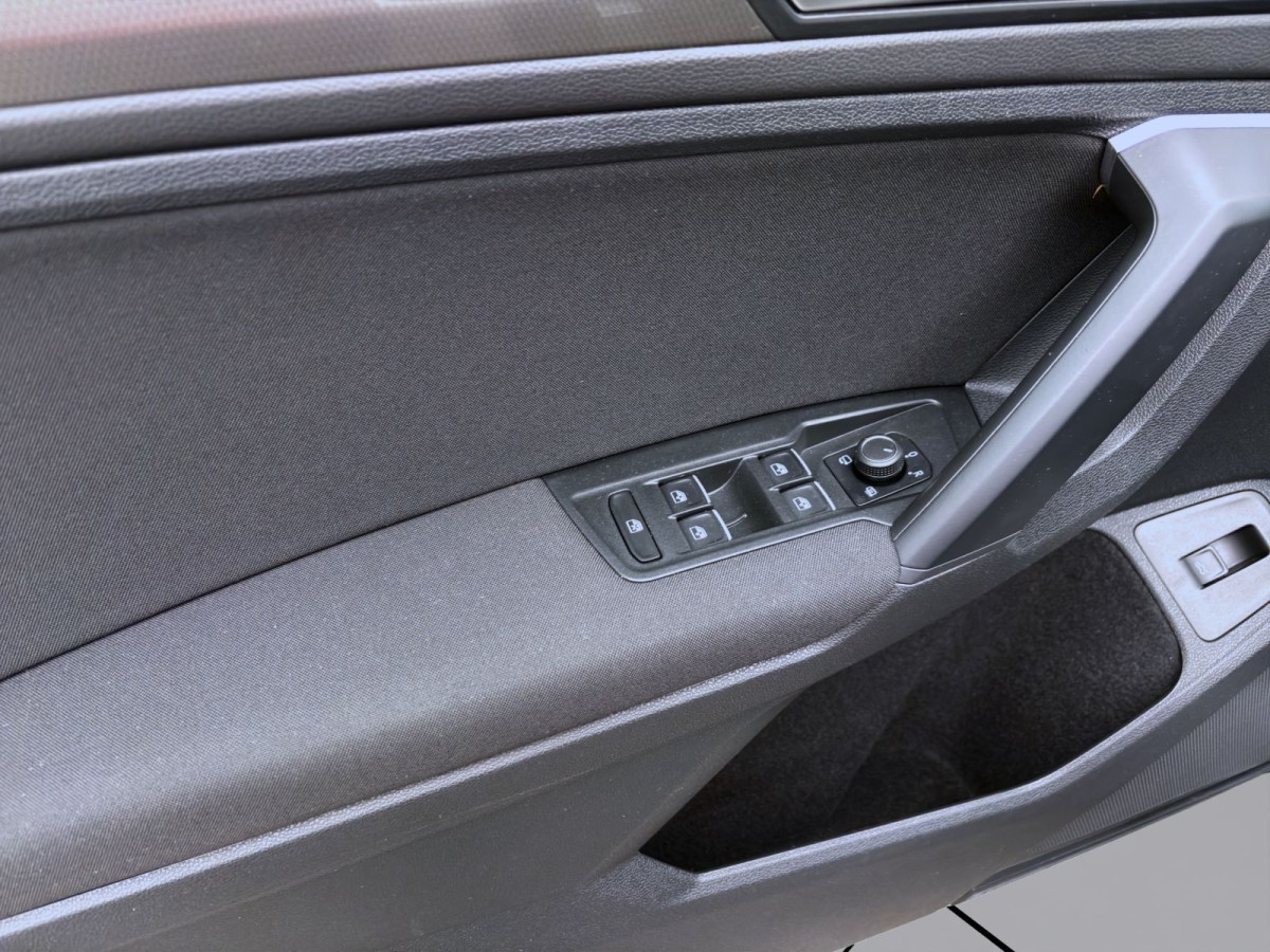 Thumb 10: Volkswagen Tiguan 2.0 TDI DSG 4M R-LINE AHK KAMERA NAVI PDC