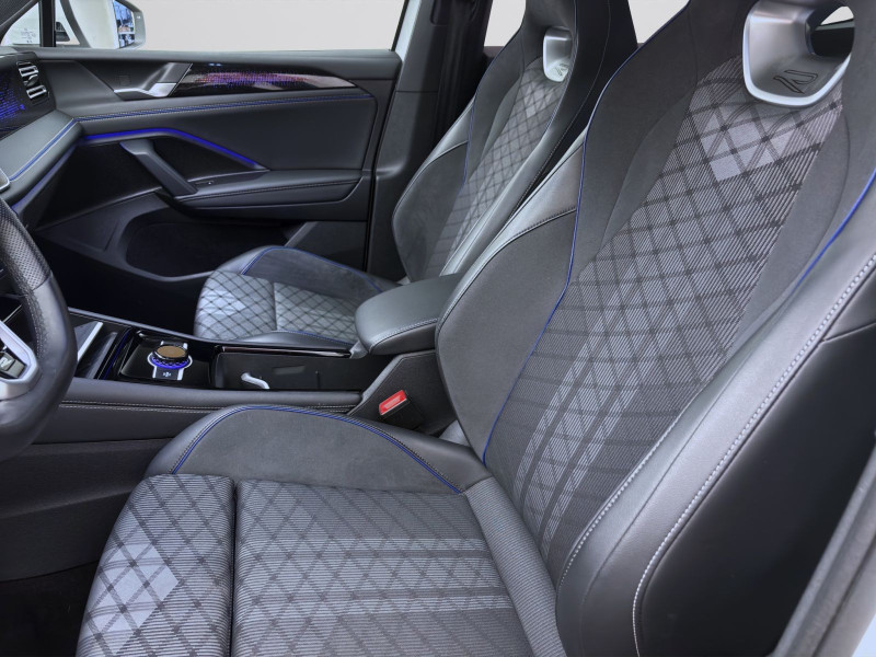 Bild 9: Volkswagen Tiguan 2.0 TDI DSG R-LINE PANO KAMERA NAVI AHK