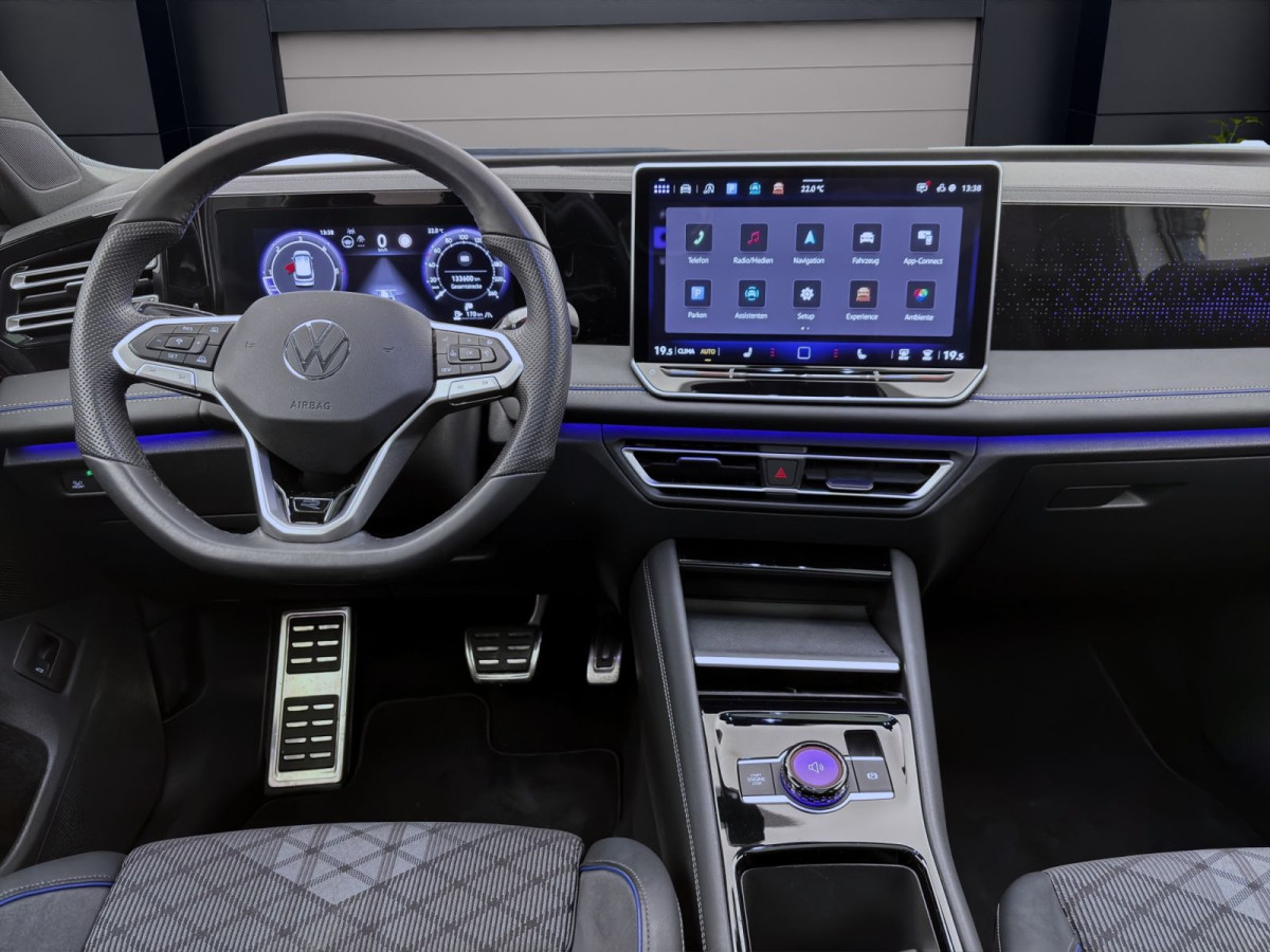 Thumb 13: Volkswagen Tiguan 2.0 TDI DSG R-LINE PANO KAMERA NAVI AHK