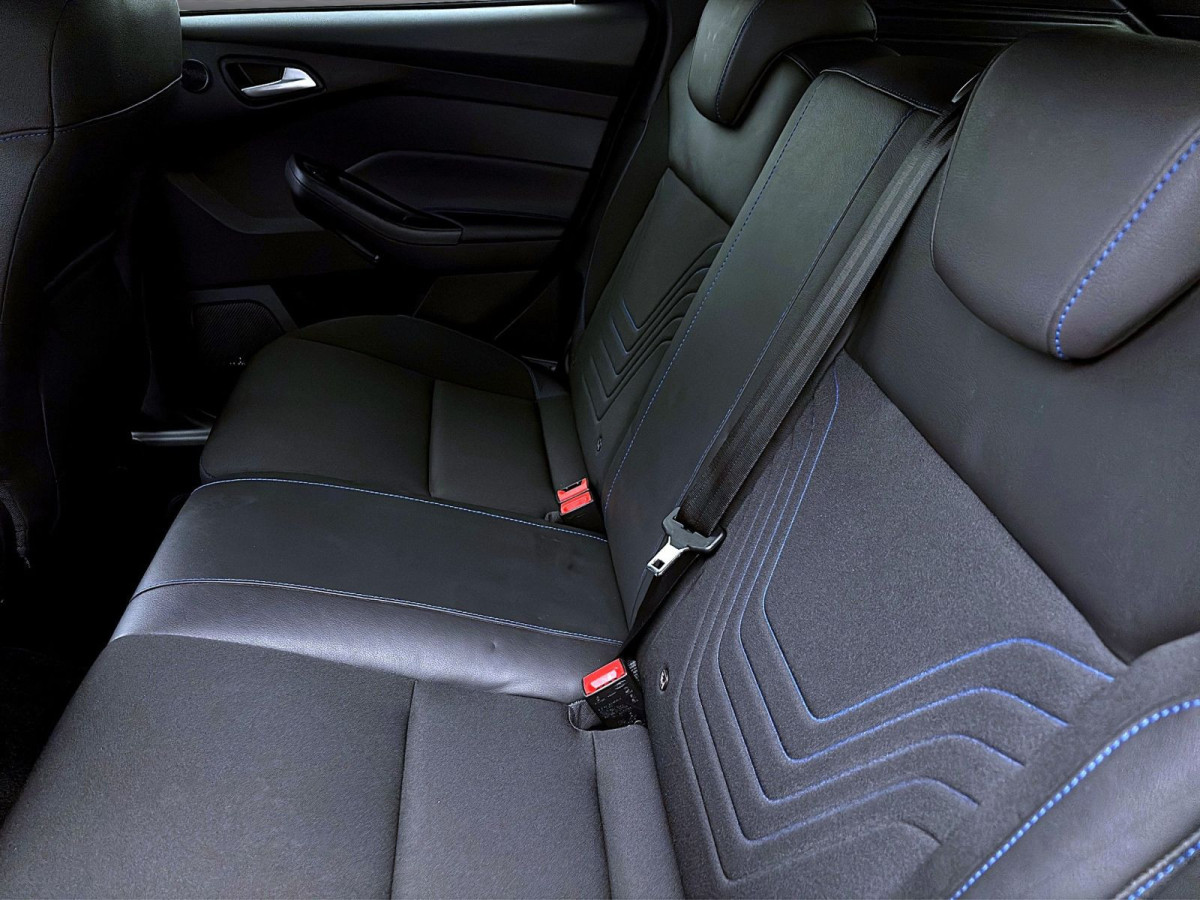 Thumb 15: Ford Focus 2.3 EcoBoost RS NAVI KAMERA SITZHZG PDC