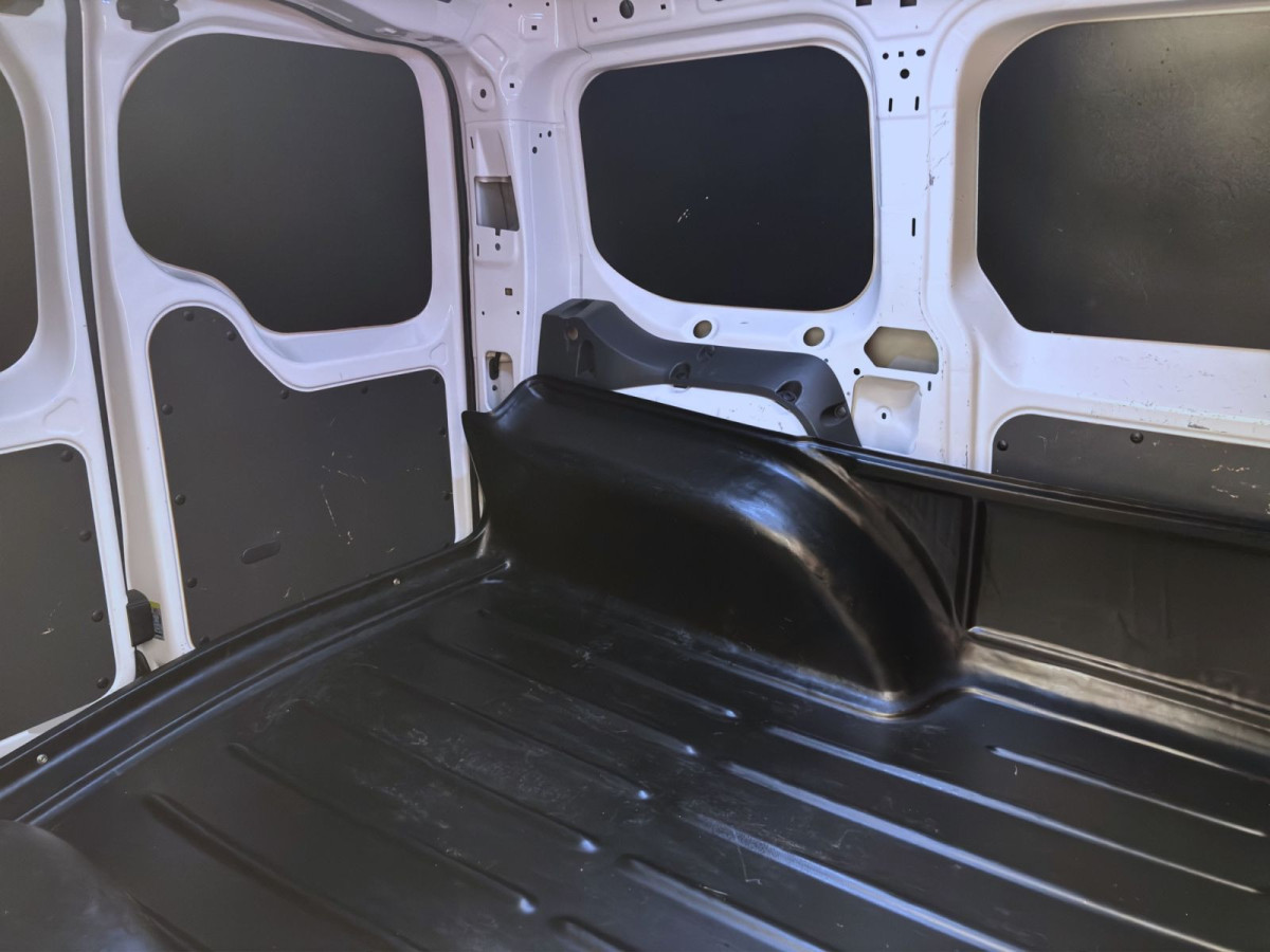 Thumb 13: Volkswagen Caddy Cargo 2.0 TDI SITZHZG PDC DAB+ GANZJR