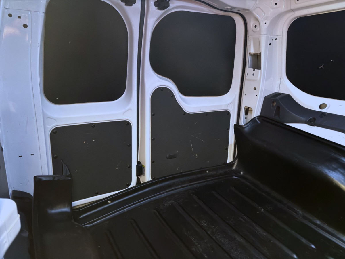 Thumb 16: Volkswagen Caddy Cargo 2.0 TDI SITZHZG PDC DAB+ GANZJR