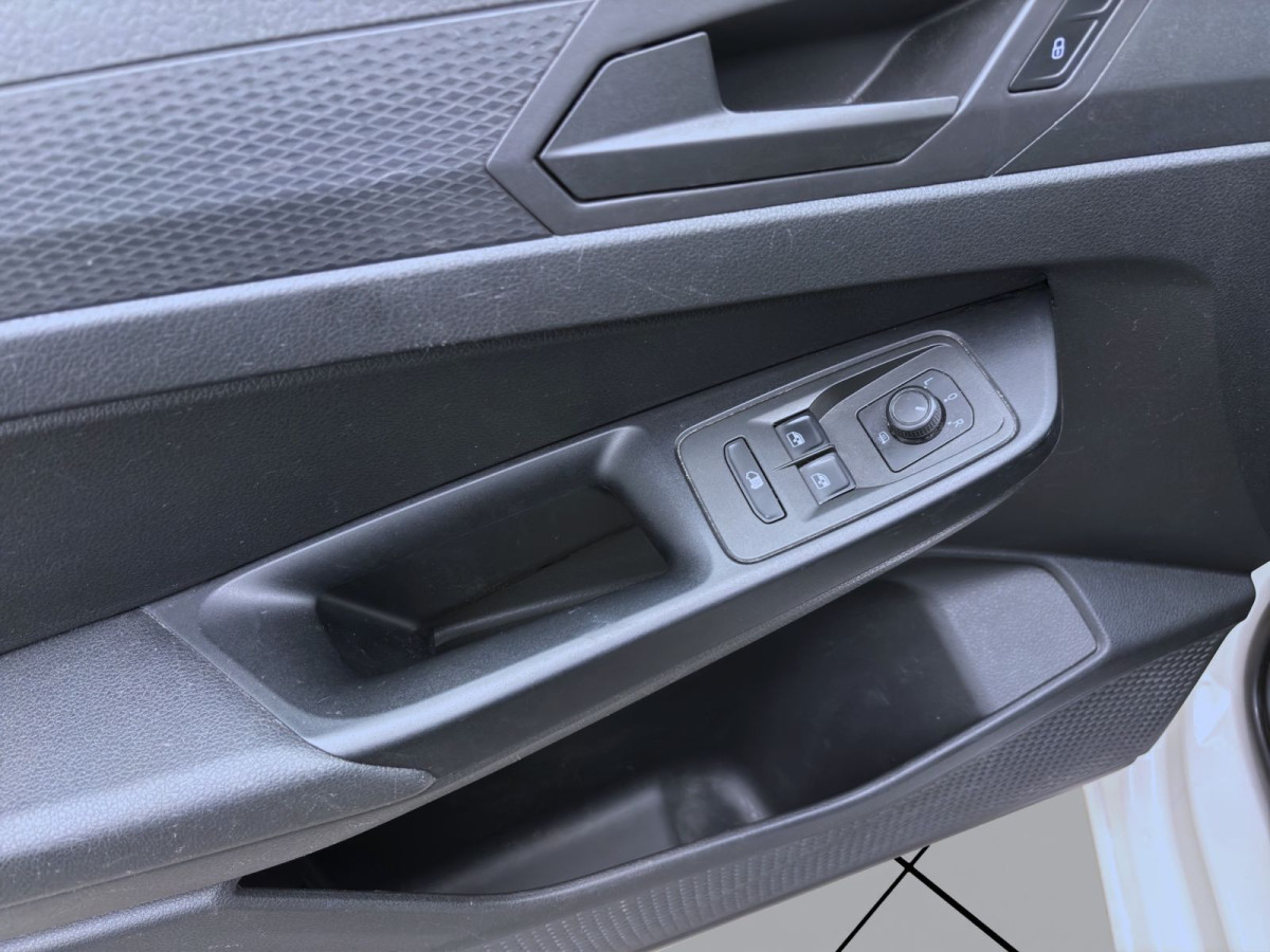 Thumb 9: Volkswagen Caddy Cargo 2.0 TDI SITZHZG PDC DAB+ GANZJR