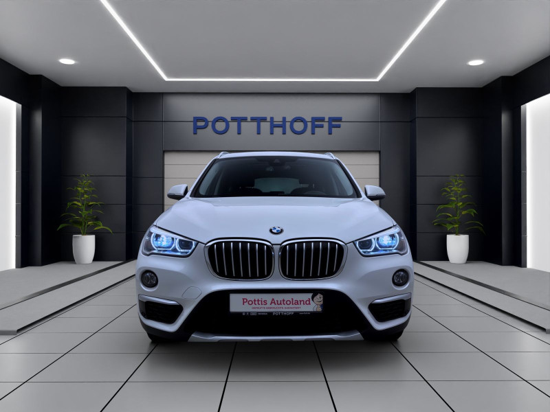 Bild 7: BMW X1 sDrive 18i XLINE PANO SITZHZG NAVI PDC