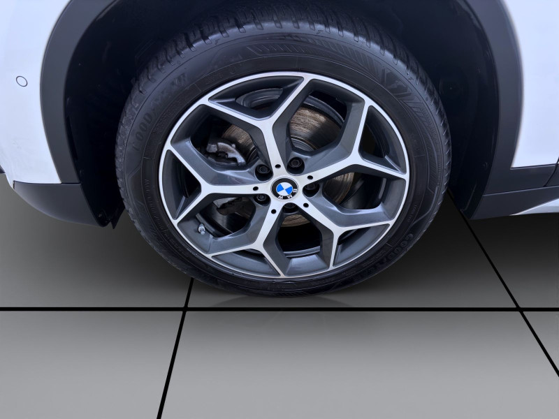 Bild 8: BMW X1 sDrive 18i XLINE PANO SITZHZG NAVI PDC
