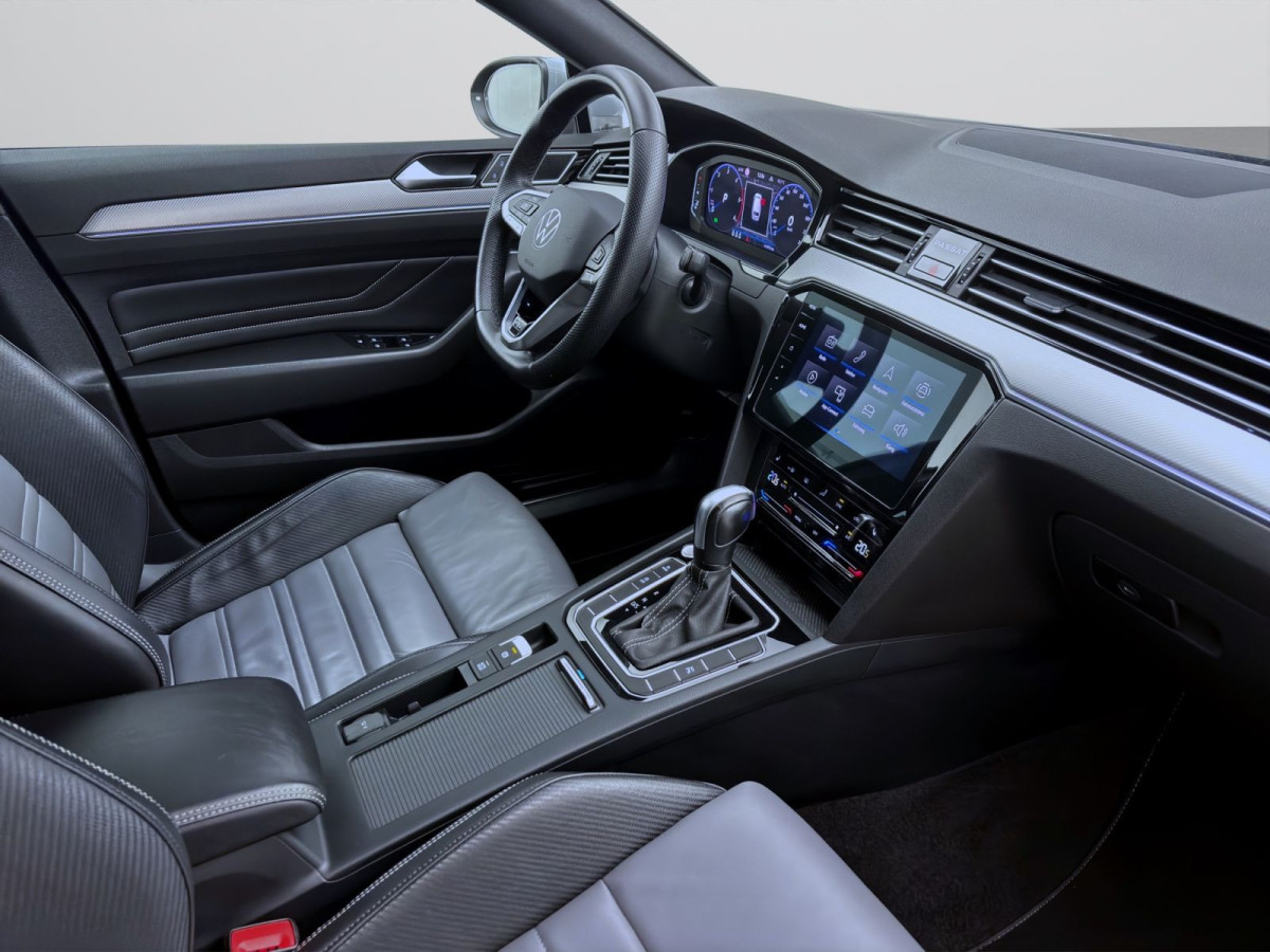 Thumb 17: Volkswagen Passat Variant 2.0 TDI DSG 4M R-LINE AHK KAMERA NAVI PDC