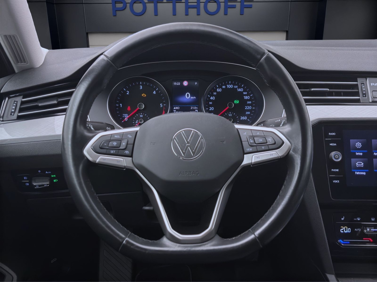 Thumb 11: Volkswagen Passat Variant 2.0 TDI DSG BUSINESS AHK KAMERA NAVI PDC