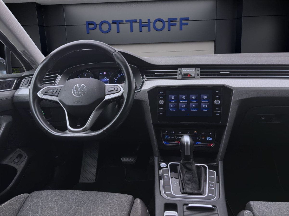 Thumb 13: Volkswagen Passat Variant 2.0 TDI DSG BUSINESS AHK KAMERA NAVI PDC