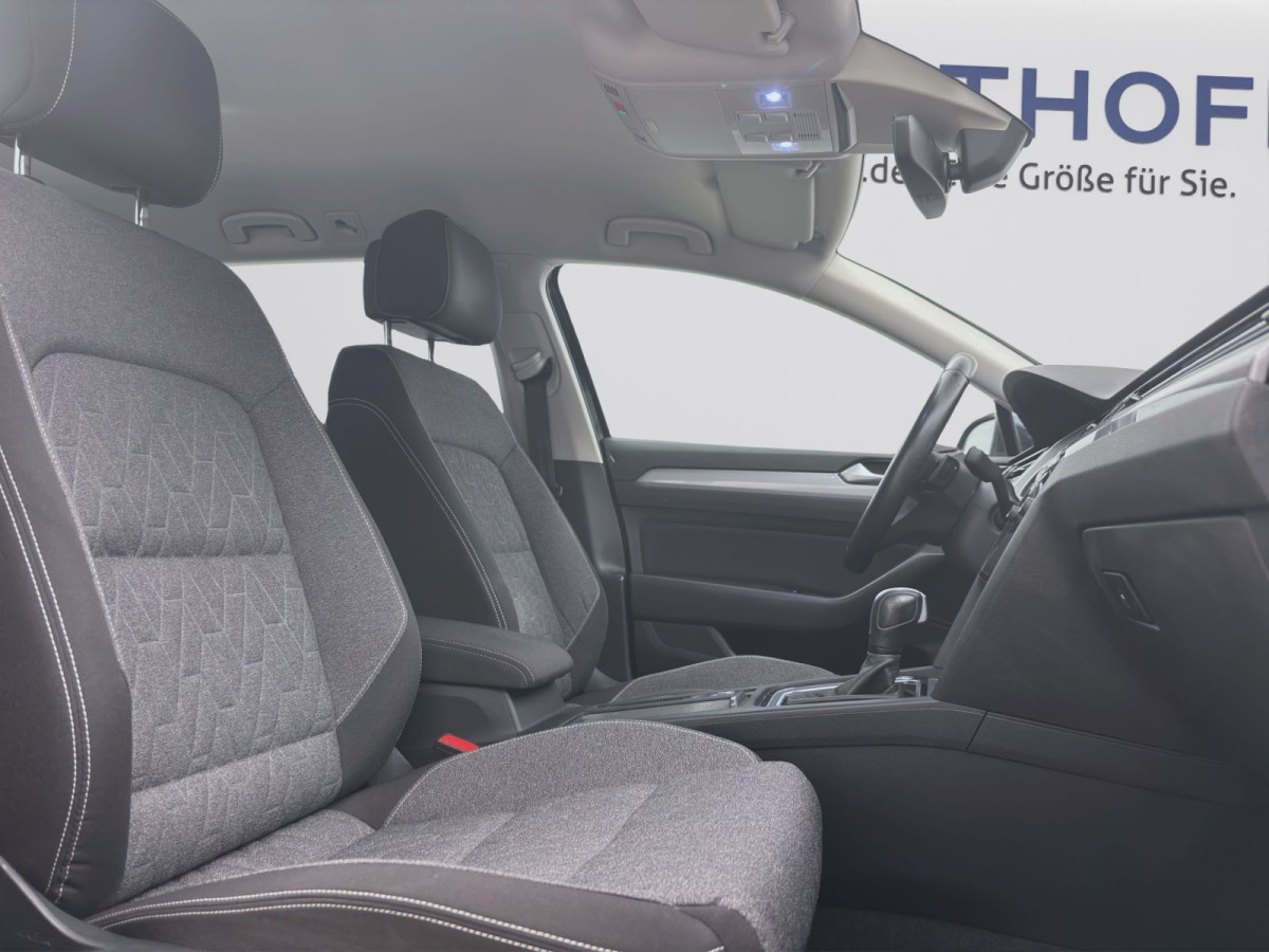 Thumb 16: Volkswagen Passat Variant 2.0 TDI DSG BUSINESS AHK KAMERA NAVI PDC