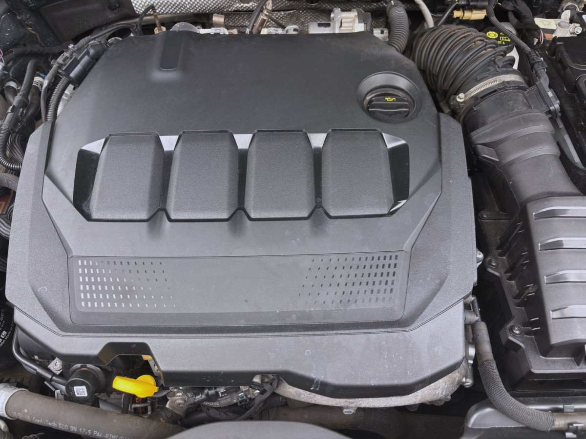 Thumb 17: Volkswagen Passat Variant 2.0 TDI DSG BUSINESS AHK KAMERA NAVI PDC