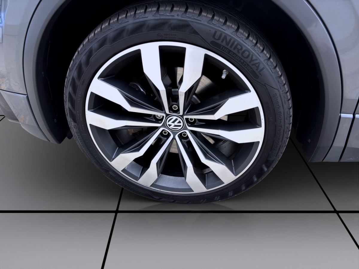 Thumb 8: Volkswagen Tiguan 2.0 TSI DSG 4M R-LINE PANO AHK NAVI PDC