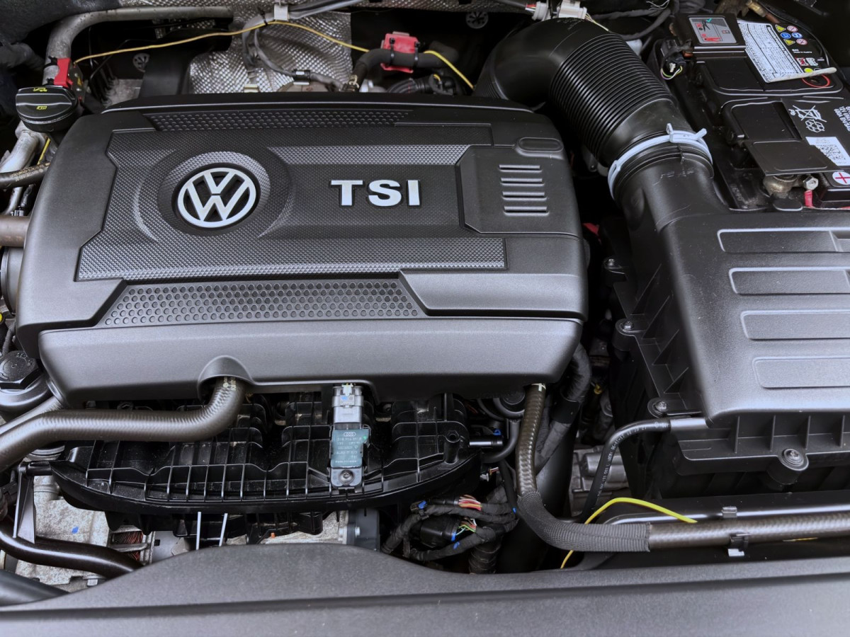 Thumb 18: Volkswagen Tiguan 2.0 TSI DSG 4M R-LINE PANO AHK NAVI PDC