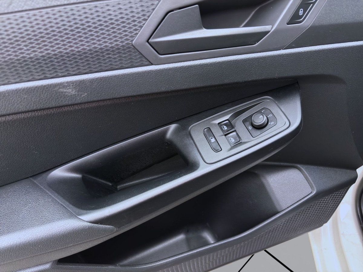 Thumb 9: Volkswagen Caddy Cargo 2.0 TDI SITZHZG PDC DAB+ GANZJR