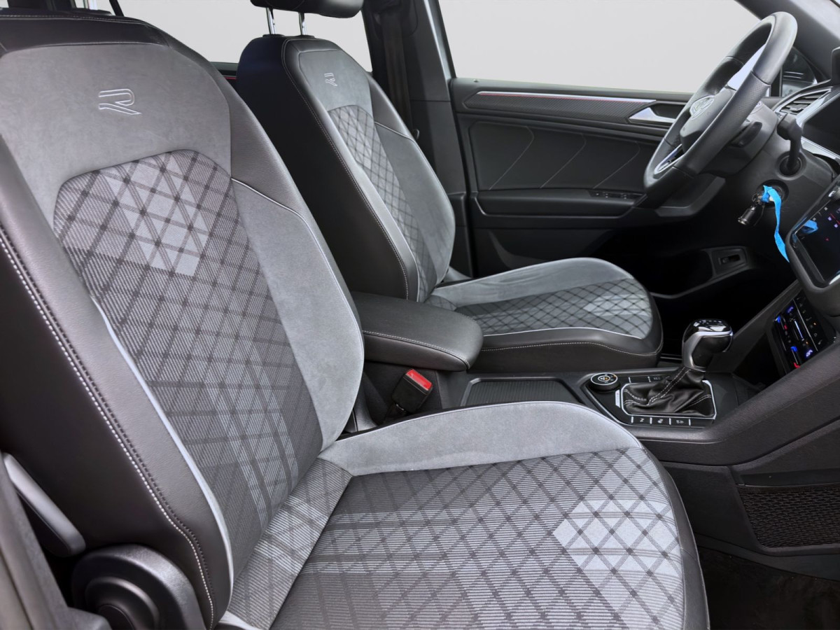 Thumb 16: Volkswagen Tiguan Allspace 2.0 TDI DSG 4M R-LINE AHK KAMERA HuD NAVI