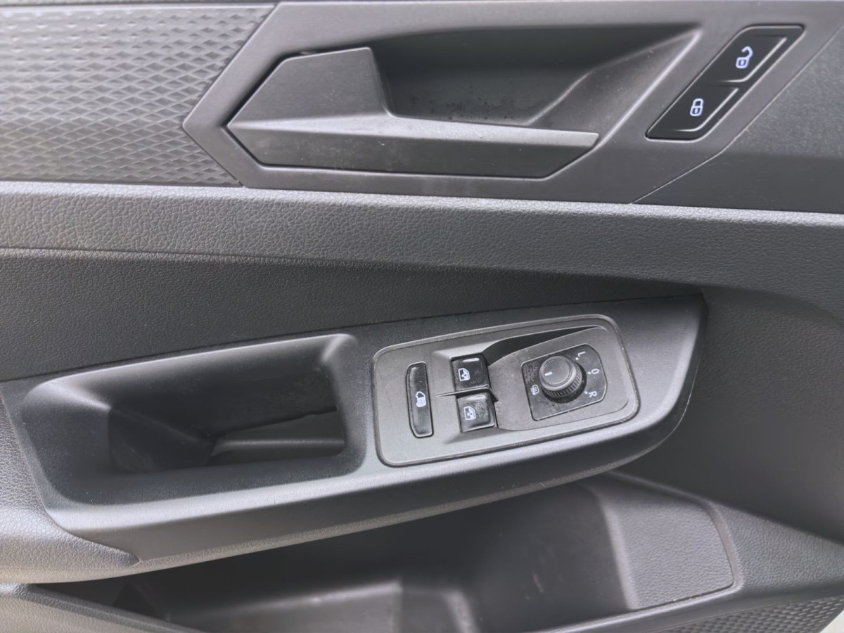 Thumb 9: Volkswagen Caddy Cargo 2.0 TDI SITZHZG PDC DAB+ GANZJR