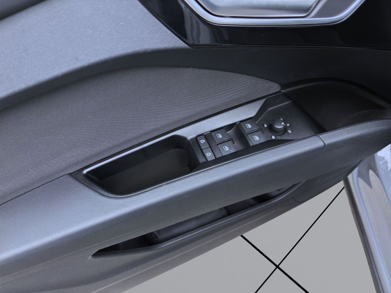 Bild 10: Audi Q4 e-tron 40 PANO AHK NAVI+ KAMERA MATRIX