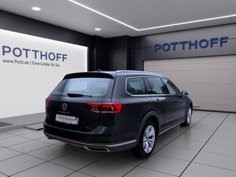 Bild 5: Volkswagen Passat Variant 2.0 TDI DSG 4M ALLTRACK STDHZG PANO AHK NAVI