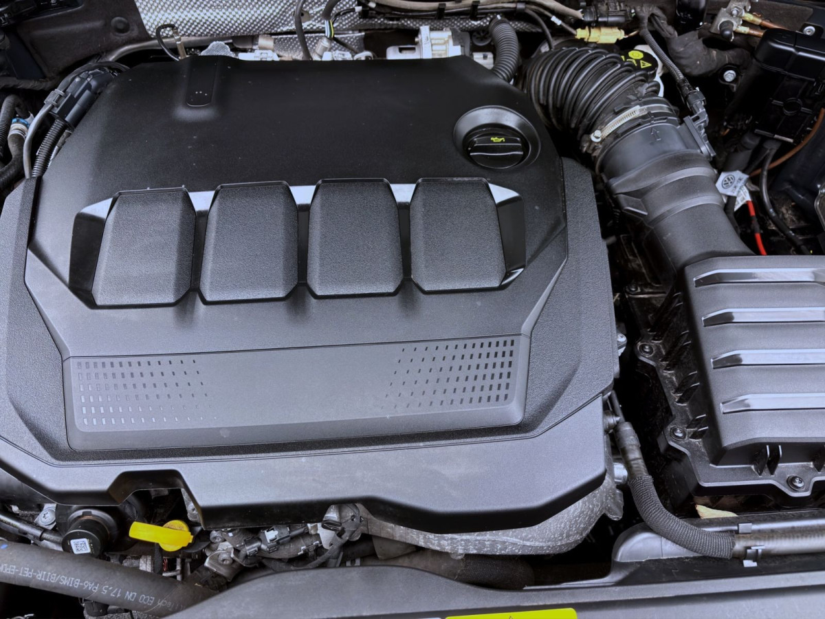 Thumb 18: Volkswagen Passat Variant 2.0 TDI DSG 4M ALLTRACK STDHZG PANO AHK NAVI