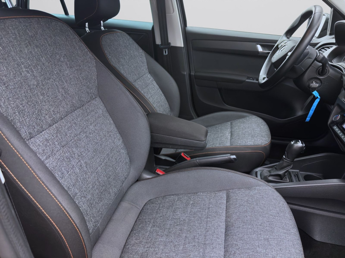 Thumb 16: Škoda Fabia Combi 1.0 TSI DSG BEST OF NAVI PDC SITZHZG KLIMA
