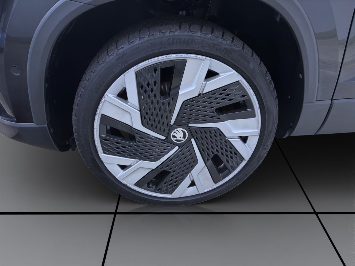 Thumb 7: Škoda Karoq 1.5 TSI DSG STYLE STDHZG PANO AHK NAVI