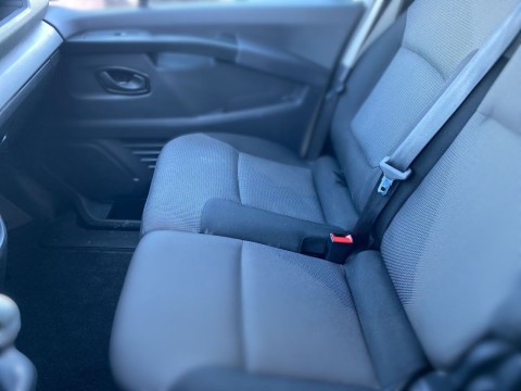 Ansicht 21 - Gebrauchtwagen Fahrzeug, Modell Primastar der Marke Nissan von Verkäufer Mattern GmbH
