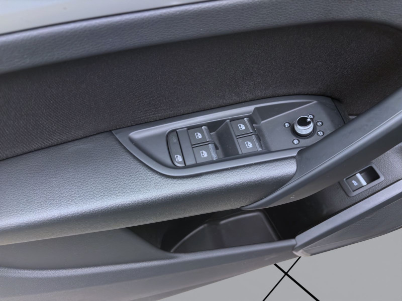 Bild 10: Audi Q5 40 TFSI Q AHK NAVI+ SITZHZG PDC LED