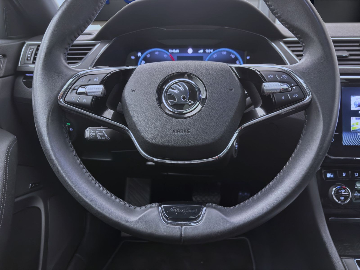 Thumb 12: Škoda Superb Combi 2.0 TDI DSG L&K NAVI KAMERA SITZHZG PDC