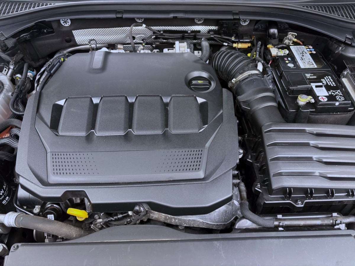 Thumb 18: Škoda Superb Combi 2.0 TDI DSG L&K NAVI KAMERA SITZHZG PDC