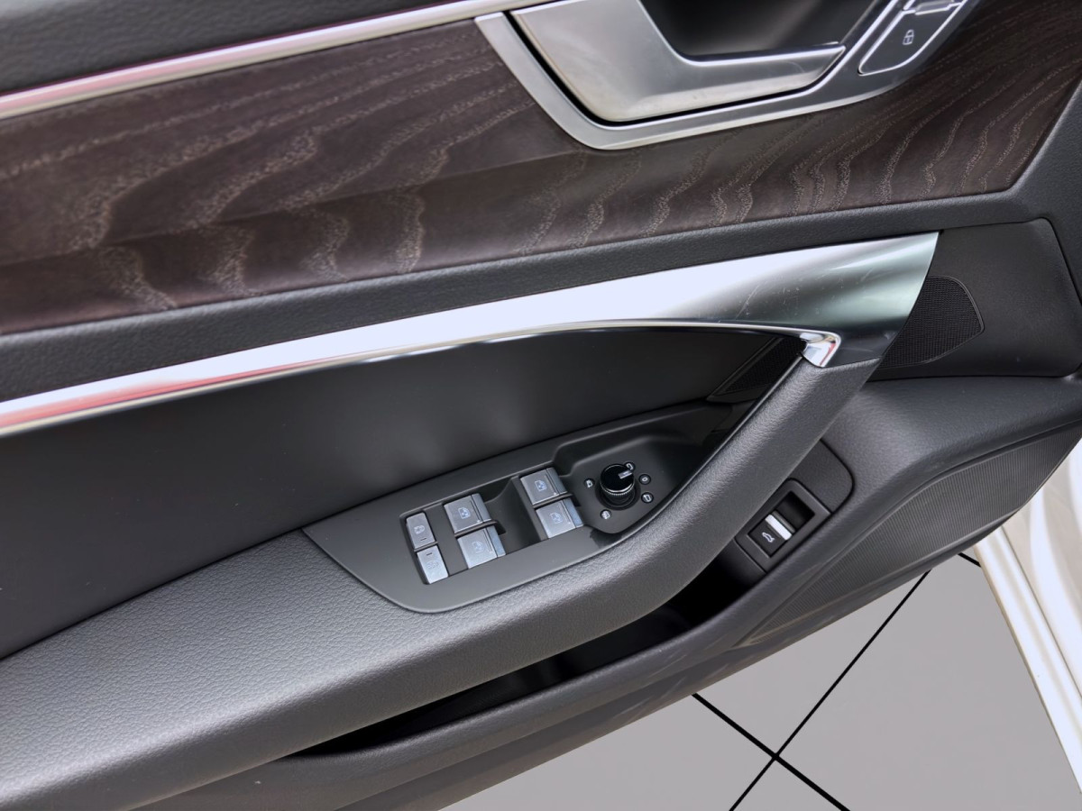 Thumb 10: Audi A6 Avant 45 TDI Q SPORT STDHZG KAMERA NAVI+ MATRIX