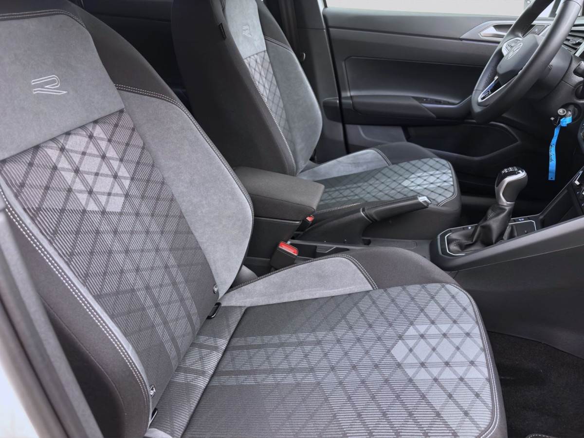 Thumb 16: Volkswagen Taigo 1.0 TSI R-LINE AHK IQ.LIGHT KAMERA LM17