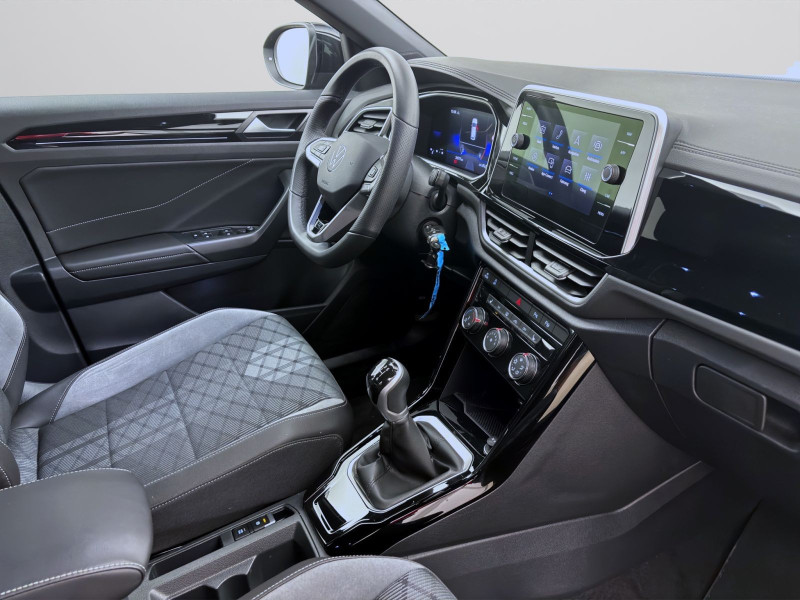 Bild 17: Volkswagen T-Roc 1.0 TSI R-LINE KAMERA PDC SITZHZG LM19