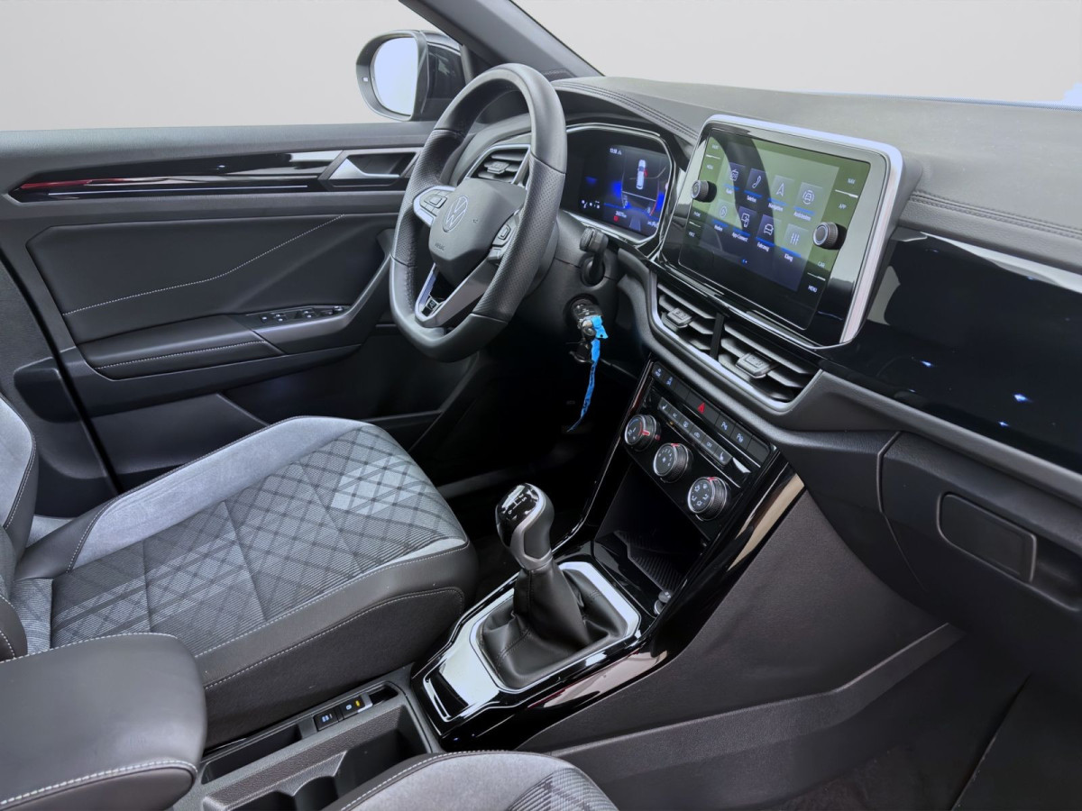 Thumb 17: Volkswagen T-Roc 1.0 TSI R-LINE KAMERA PDC SITZHZG LM19