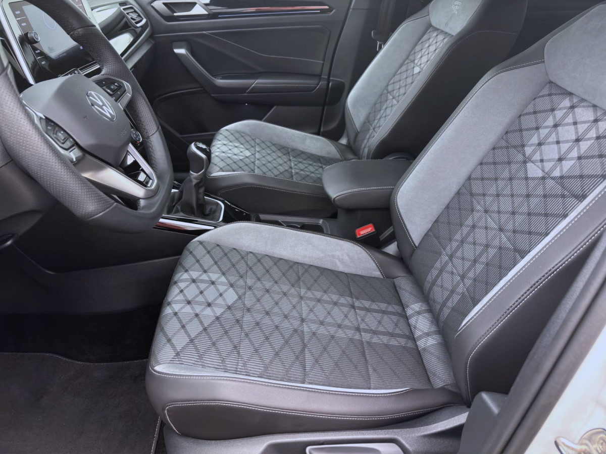 Thumb 9: Volkswagen T-Roc 1.0 TSI R-LINE PDC KAMERA LED KLIMA