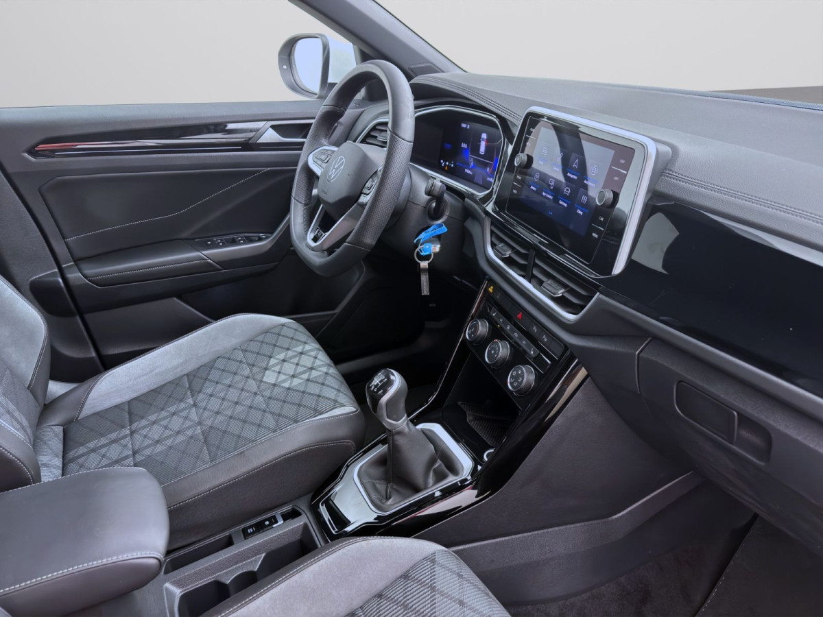 Thumb 17: Volkswagen T-Roc 1.0 TSI R-LINE PDC KAMERA LED KLIMA