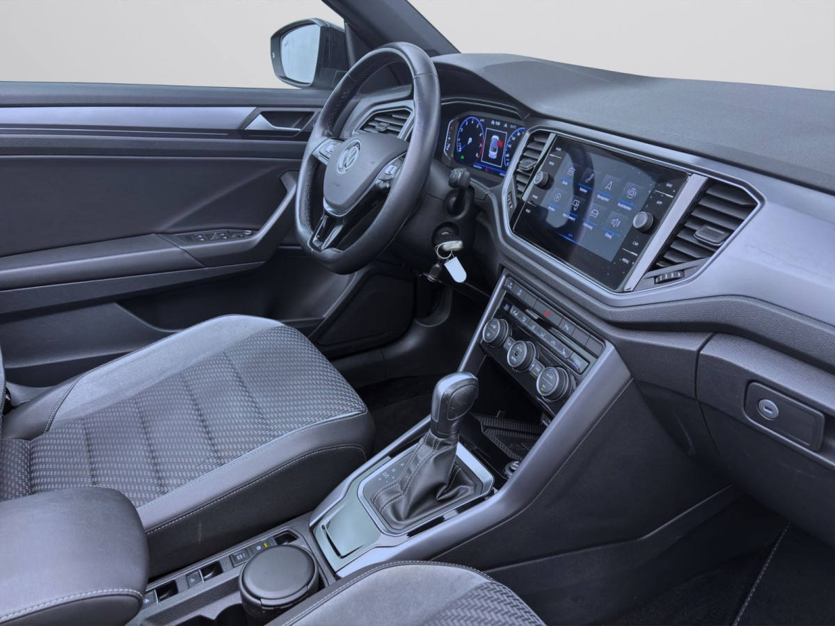 Thumb 17: Volkswagen T-Roc Cabriolet 1.5 TSI DSG R-LINE NAVI SITZHZG PDC KLIMA