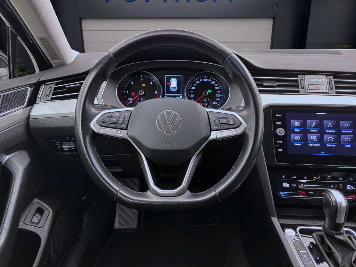 Thumb 11: Volkswagen Passat Variant 2.0 TDI DSG BUSINESS AHK KAMERA NAVI PDC