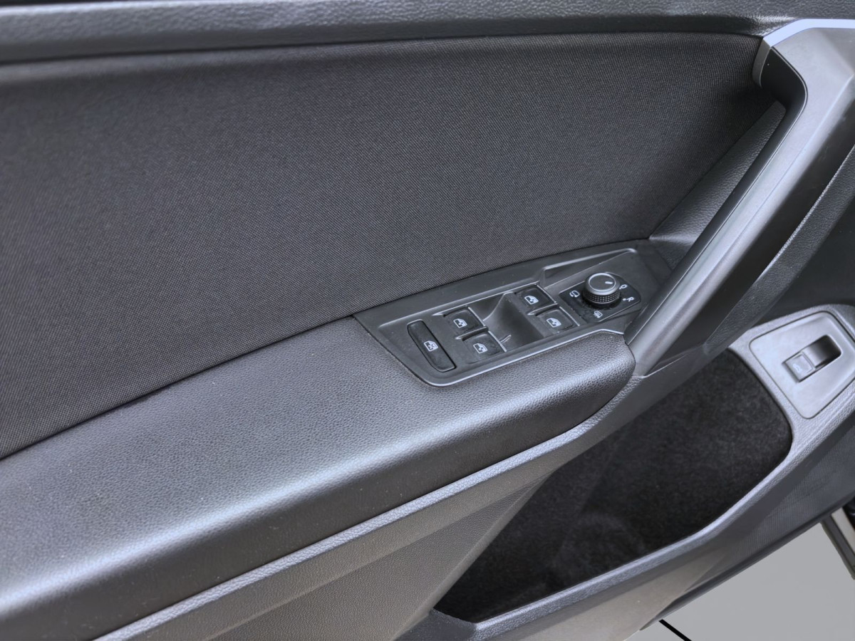 Thumb 10: Volkswagen Tiguan Allspace 2.0 TDI DSG 4M LIFE NUR HÄNDLER / EXPORT!