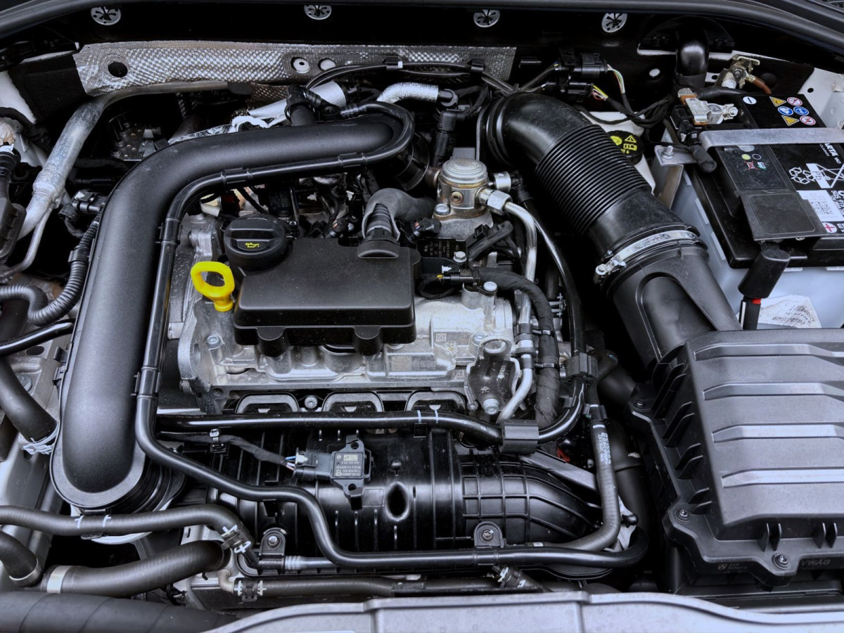 Thumb 18: Volkswagen T-Roc 1.0 TSI R-LINE KAMERA SITZHZG PDC KLIMA