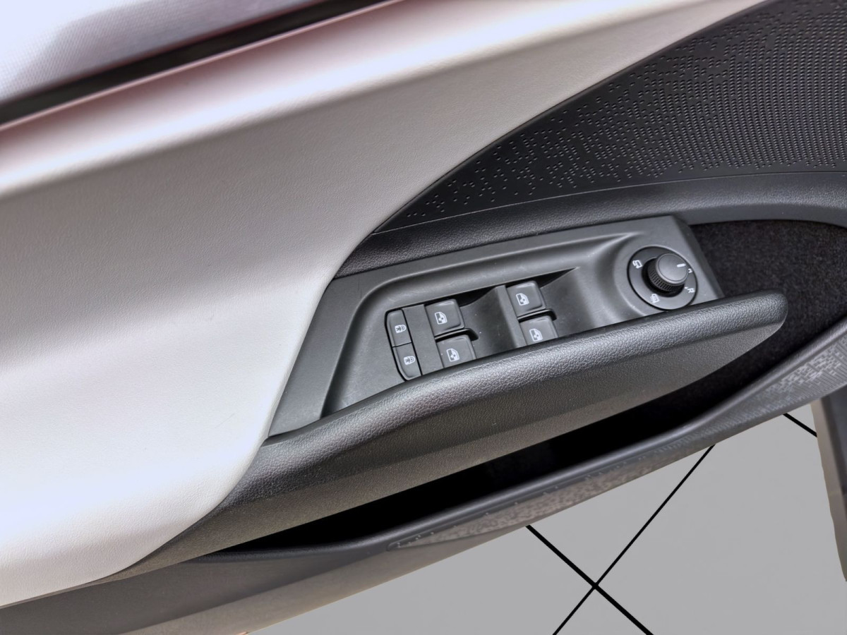Thumb 10: Škoda Elroq 85 LODGE AHK KAMERA SITZHZG MATRIX