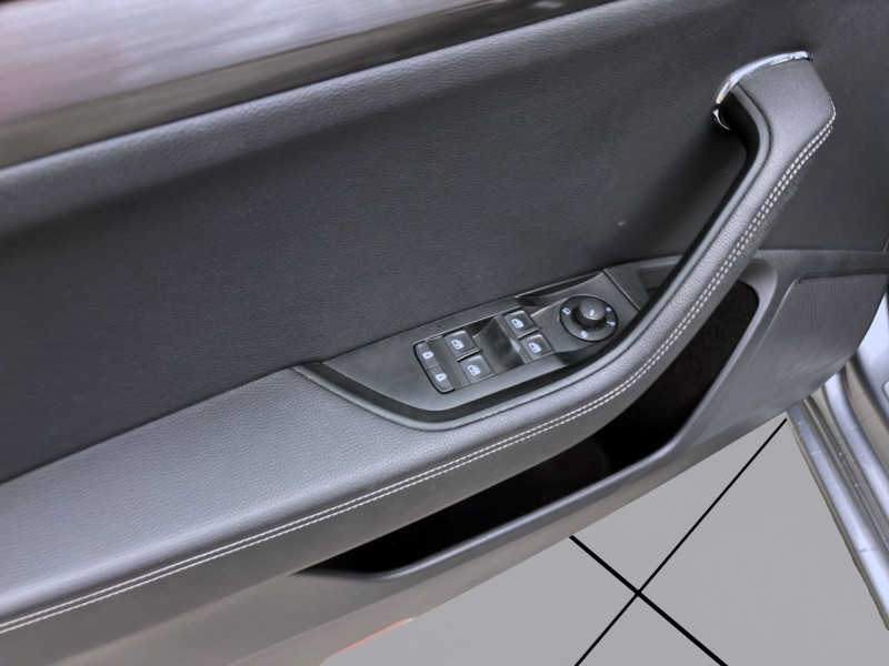 Bild 10: Škoda Superb Combi 2.0 TDI DSG STYLE AHK KAMERA NAVI MATRIX