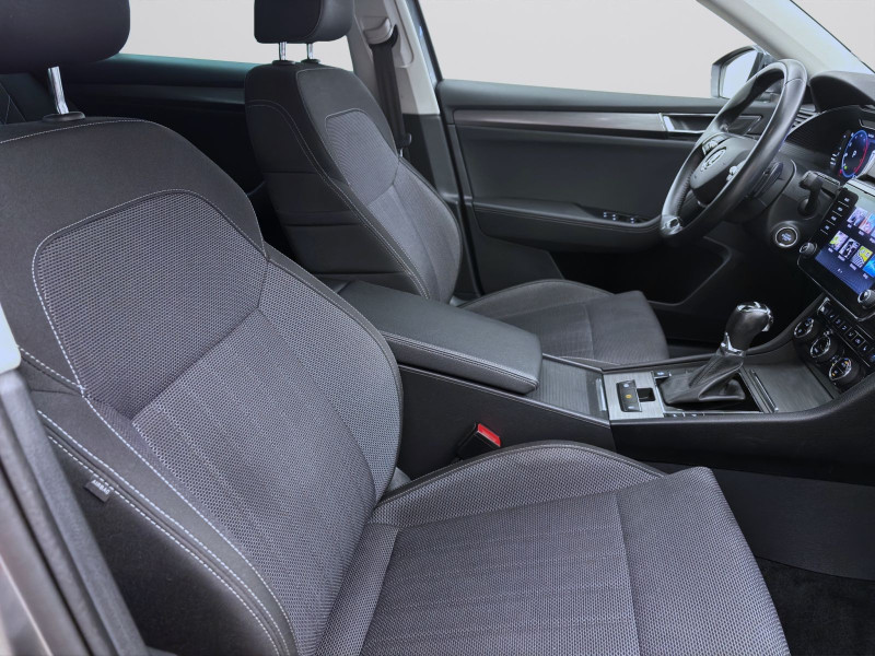 Bild 16: Škoda Superb Combi 2.0 TDI DSG STYLE AHK KAMERA NAVI MATRIX