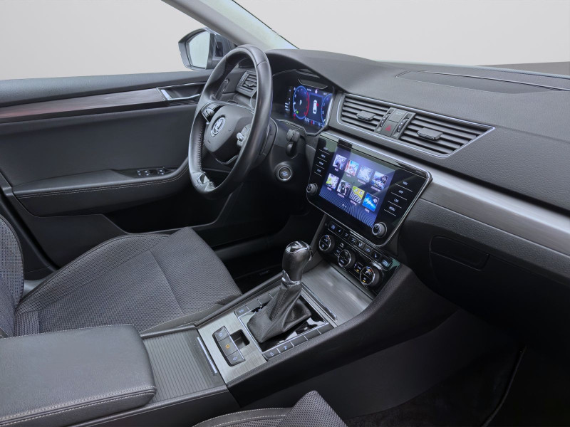 Bild 17: Škoda Superb Combi 2.0 TDI DSG STYLE AHK KAMERA NAVI MATRIX