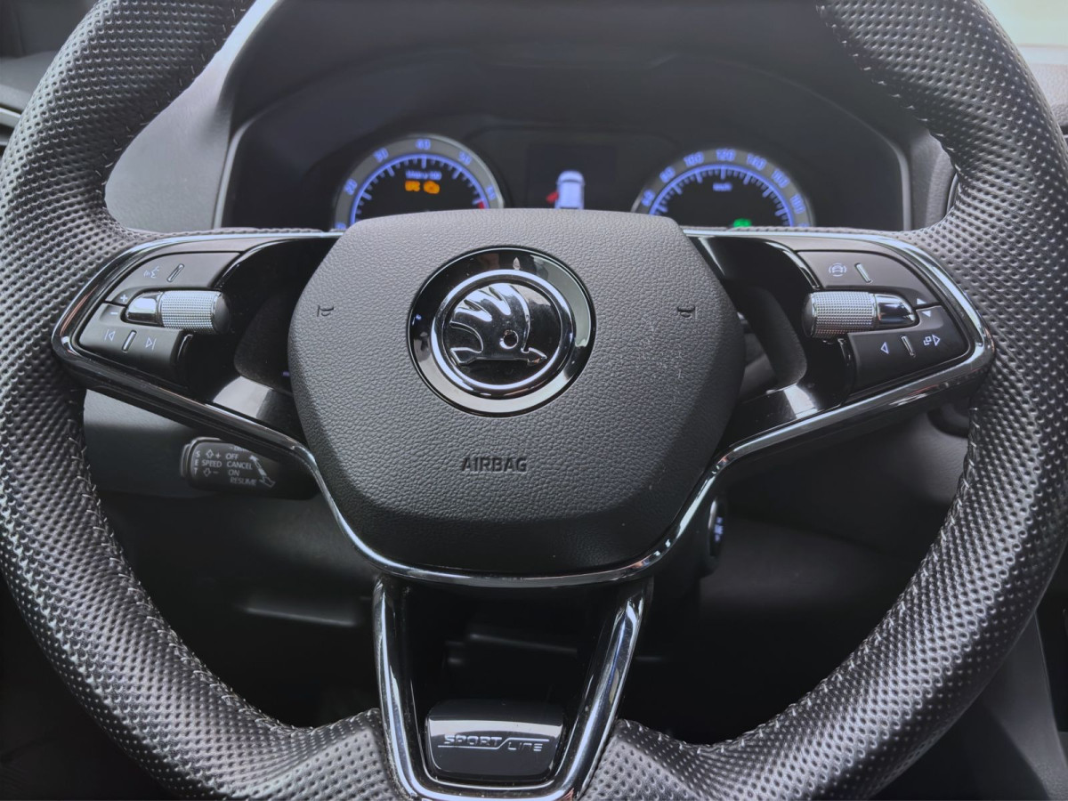 Thumb 11: Škoda Karoq 1.5 TSI DSG SPORTLINE STDHZG AHK KAMERA PDC