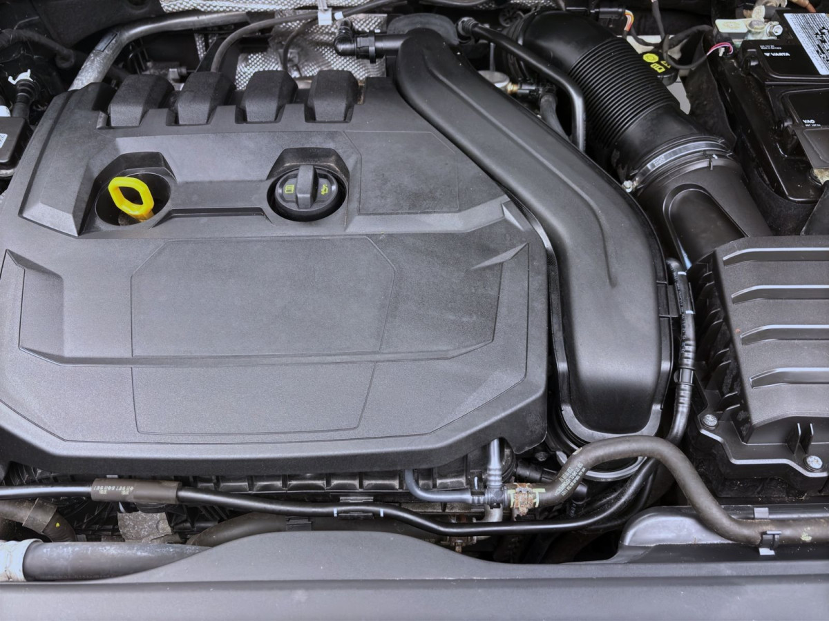 Thumb 17: Škoda Karoq 1.5 TSI DSG SPORTLINE STDHZG AHK KAMERA PDC