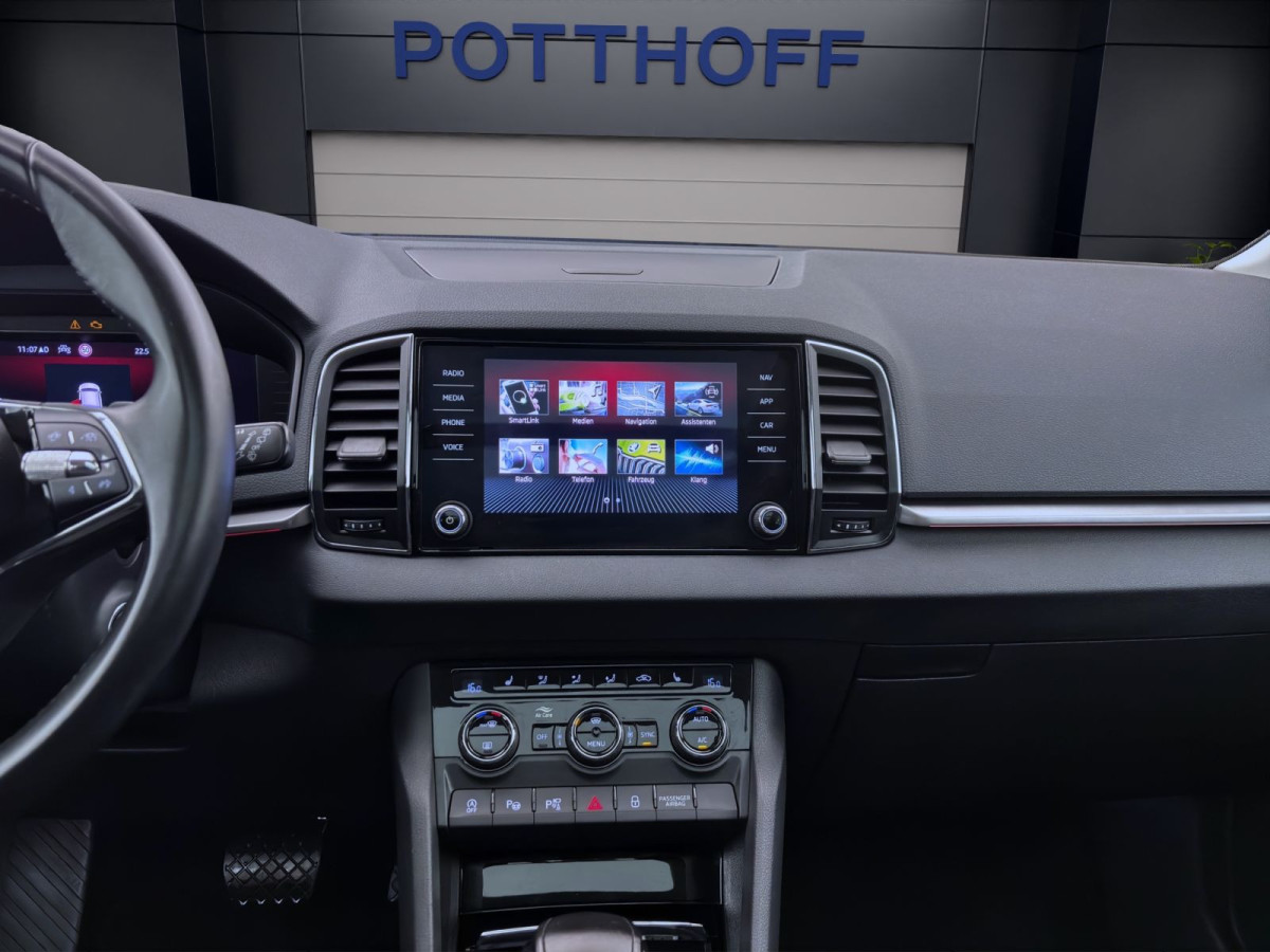 Thumb 13: Škoda Karoq 2.0 TDI DSG 4x4 TOUR PANO AHK NAVI 360°