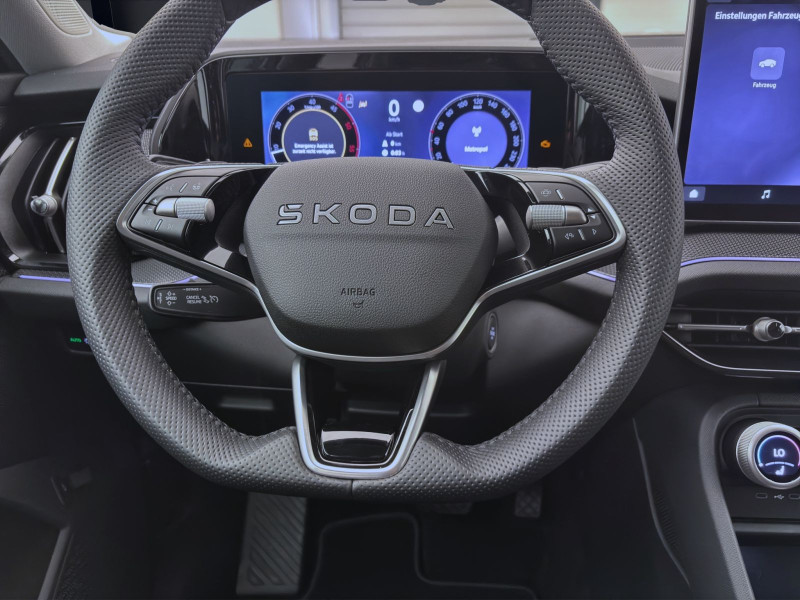 Bild 12: Škoda KODIAQ SELECTION AHK NAV KAM pACC WINTER SPURWECHSEL